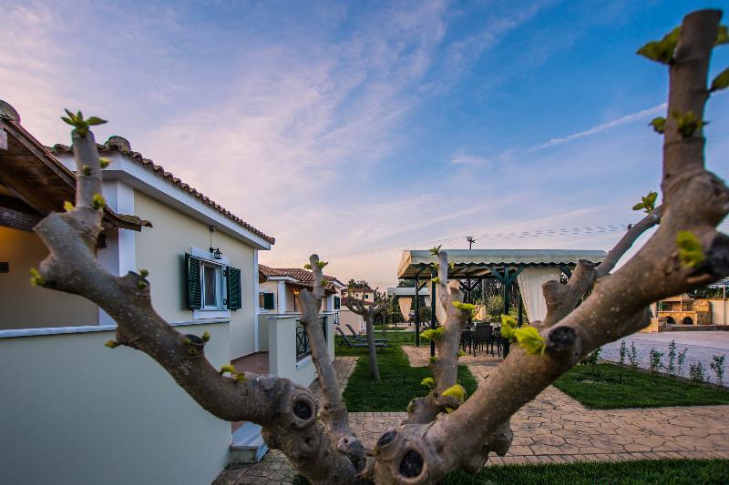 Giannoulis Village Hotel