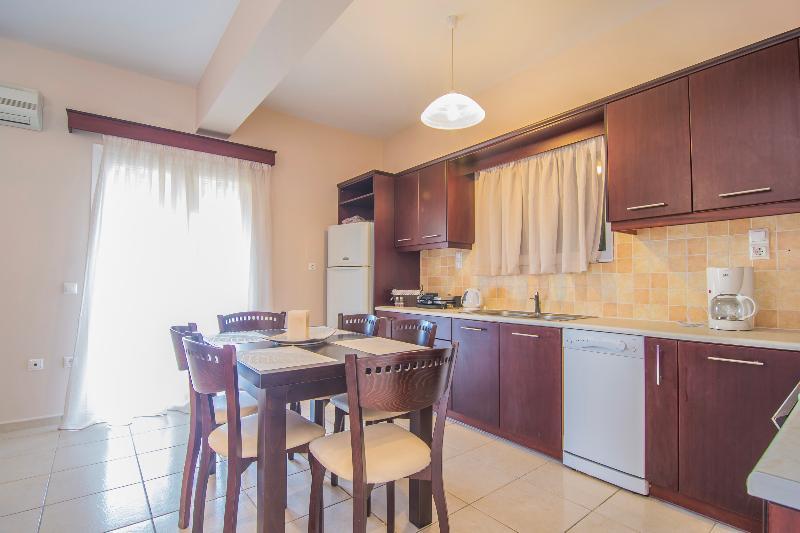 Giannoulis Village Hotel