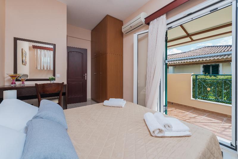 Giannoulis Village Hotel 4*